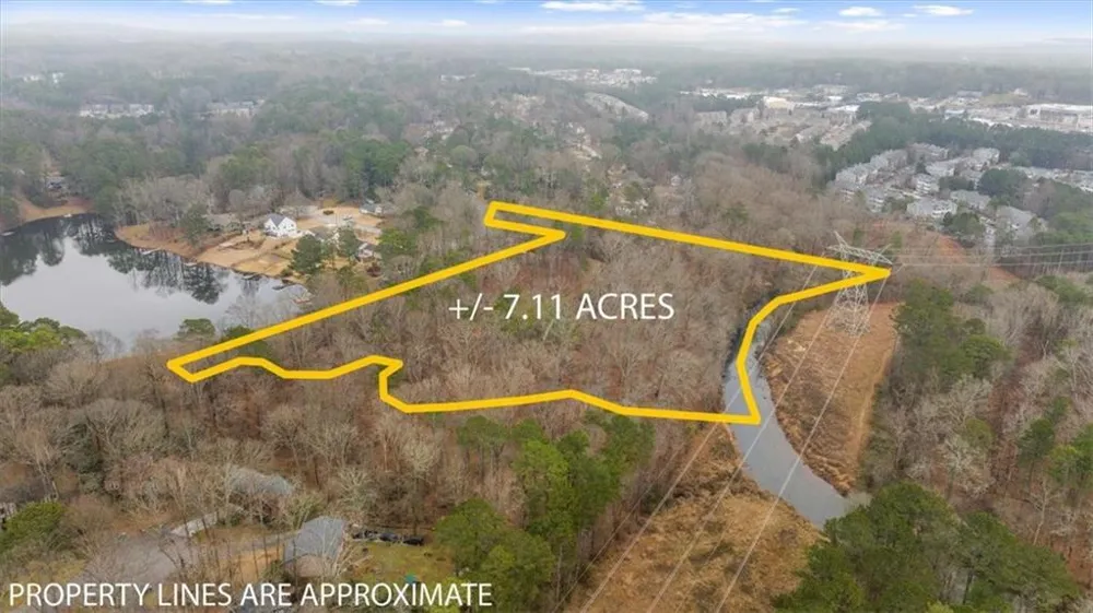 4194 Rocky Ledge Way Snellville, GA 30039