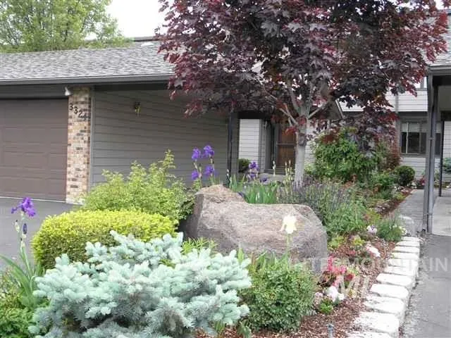 3324 W Catalina Lane