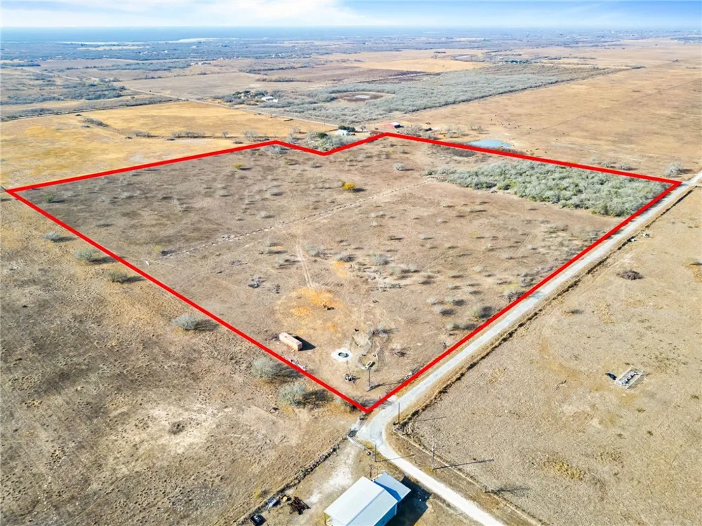 16 County Road 1110 S Riviera, TX 78379