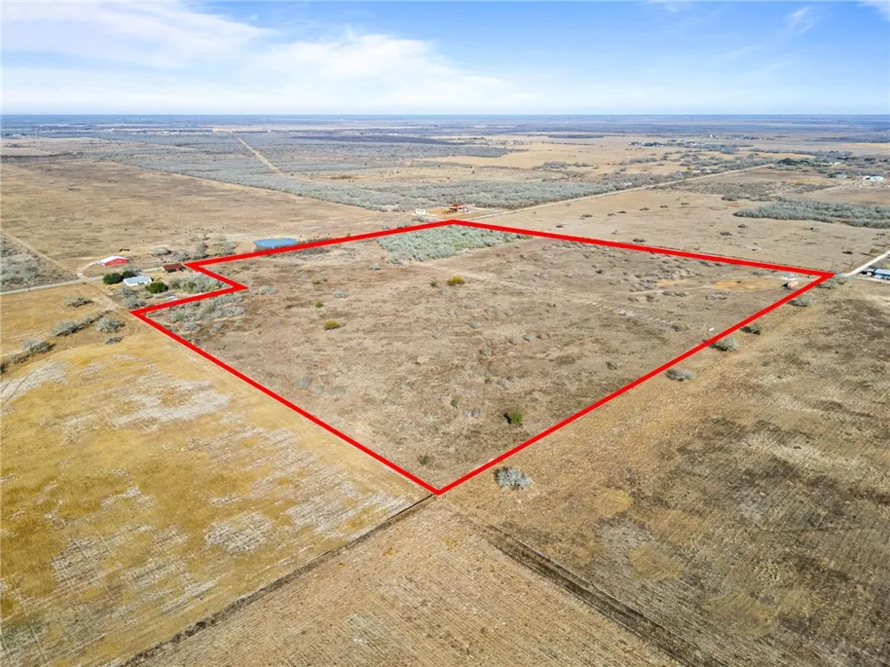 16 County Road 1110 S Riviera, TX 78379