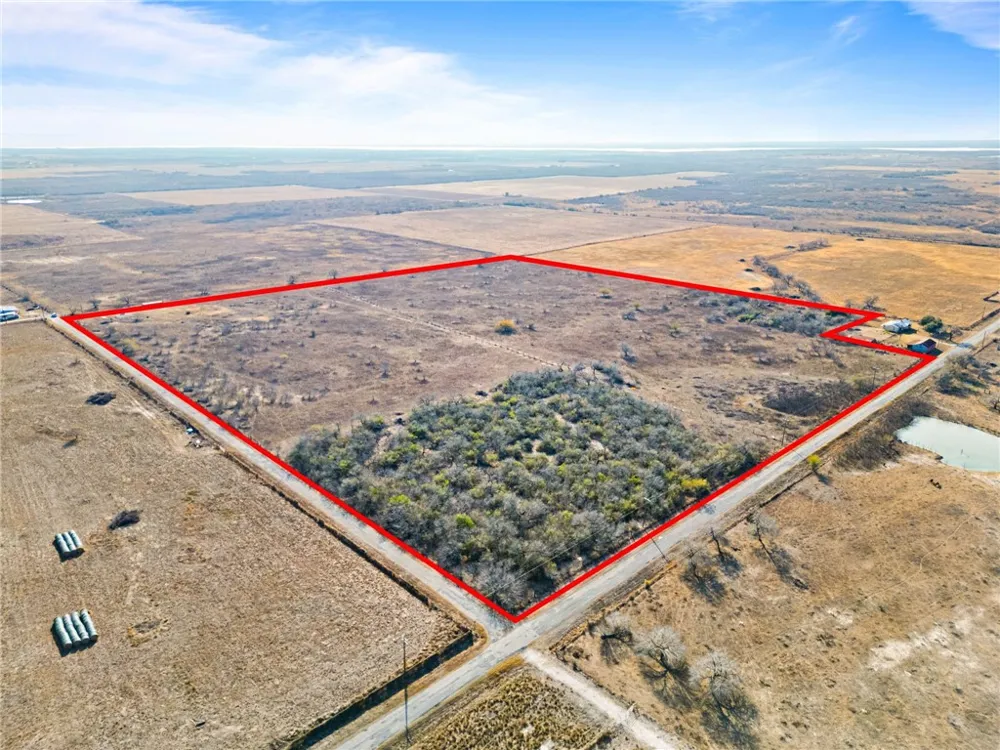 16 County Road 1110 S Riviera, TX 78379
