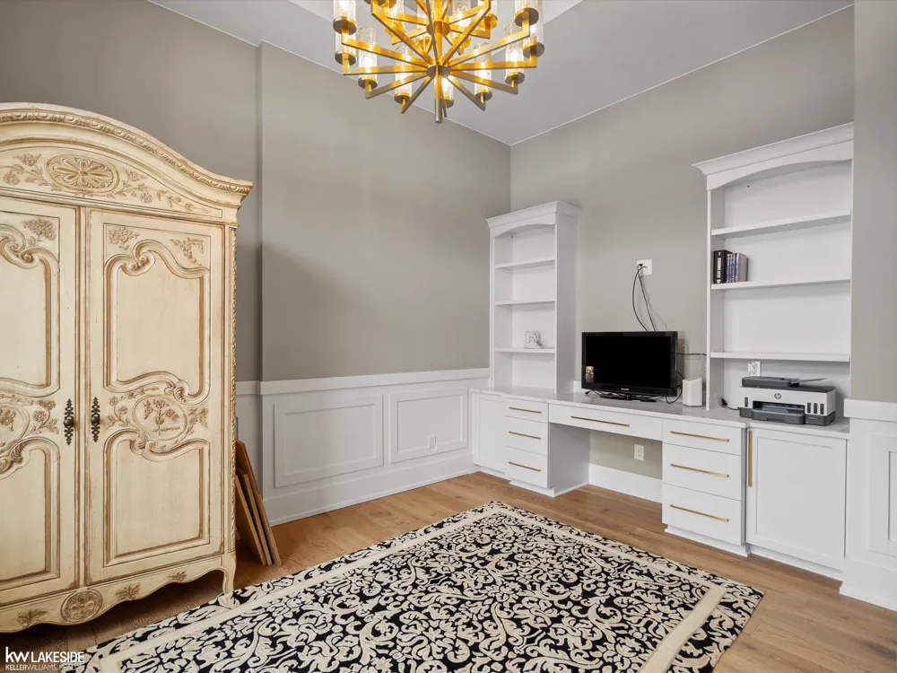5769 Cotswold Drive Washington Township, MI 48094