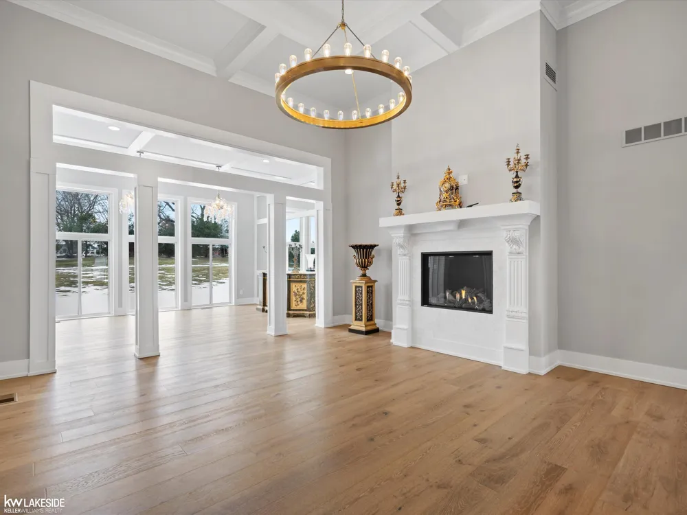 5769 Cotswold Drive Washington Township, MI 48094