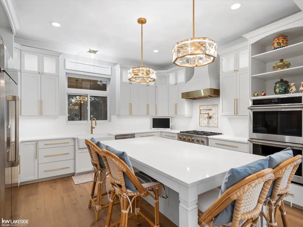 5769 Cotswold Drive Washington Township, MI 48094