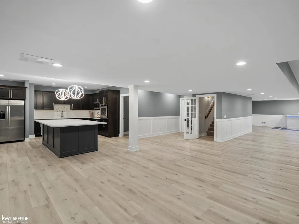 5769 Cotswold Drive Washington Township, MI 48094