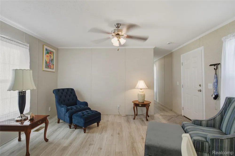 230 E MacGregor Court Highland Charter Township, MI 48357