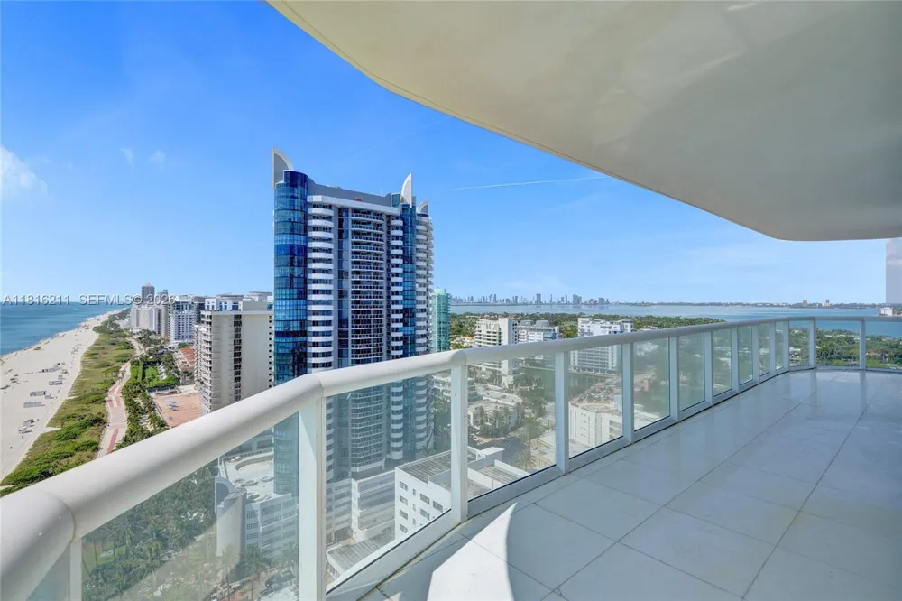 6365 Collins Ave #2403 Miami Beach, FL 33141