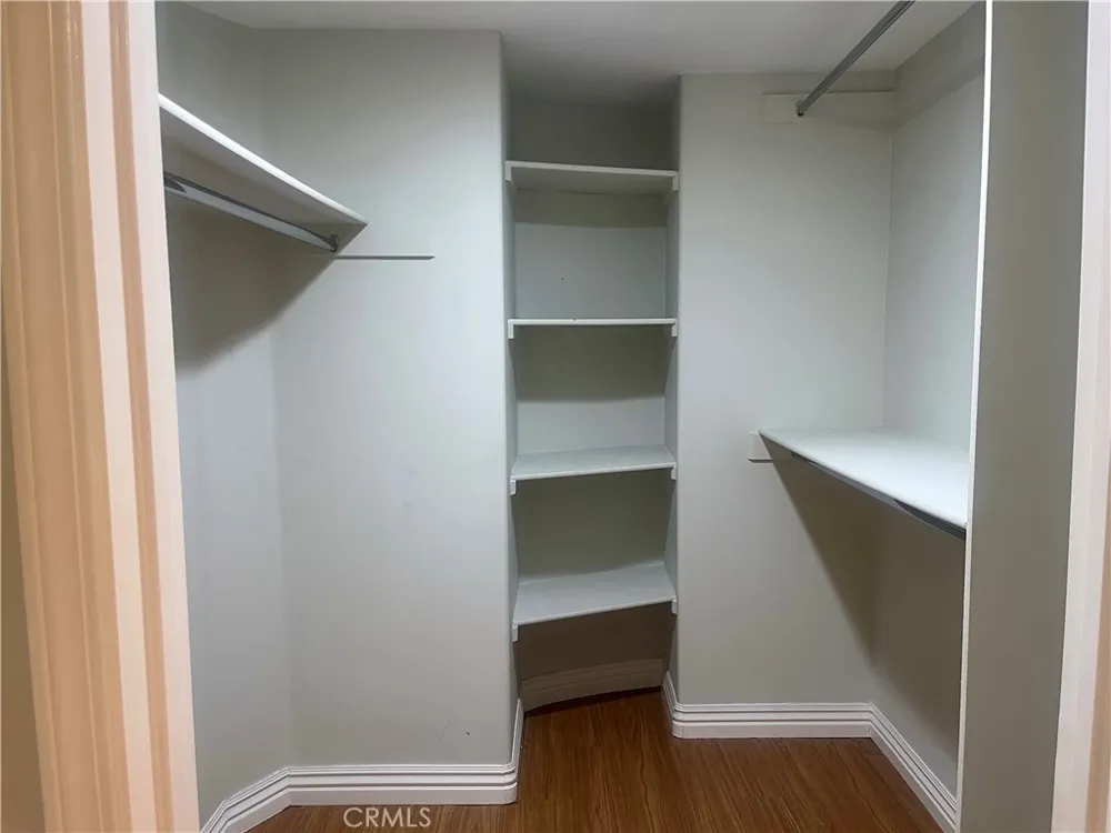 10623 Moorpark Street #1 Toluca Lake, CA 91602