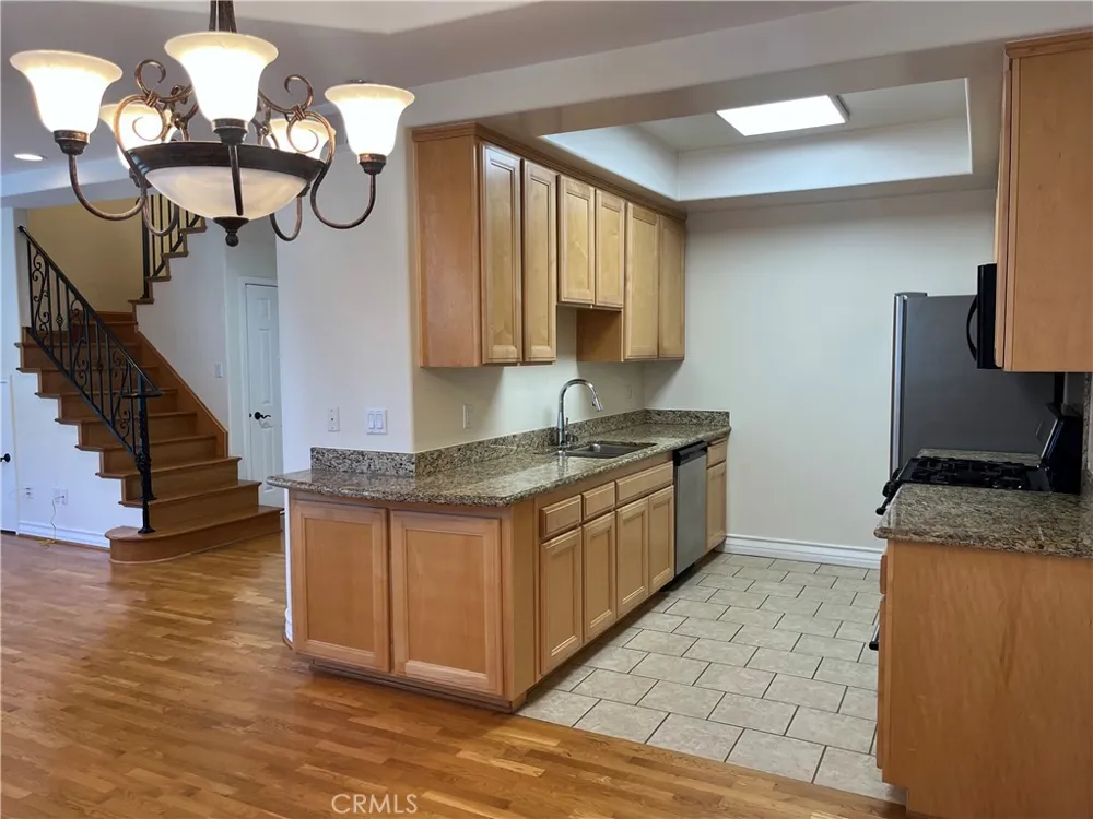 10623 Moorpark Street #1 Toluca Lake, CA 91602