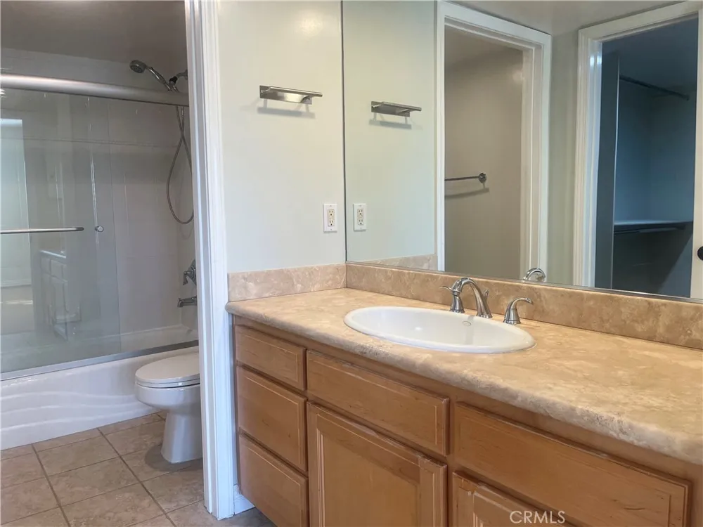 10623 Moorpark Street #1 Toluca Lake, CA 91602