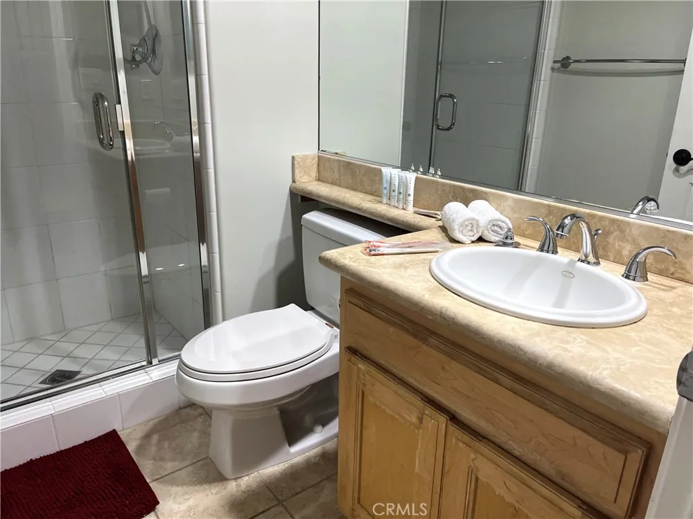 10623 Moorpark Street #1 Toluca Lake, CA 91602
