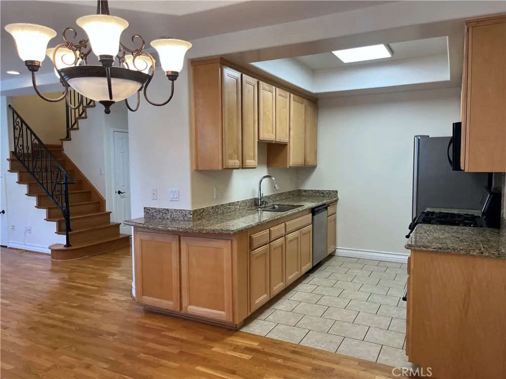 10623 Moorpark Street #1 Toluca Lake, CA 91602