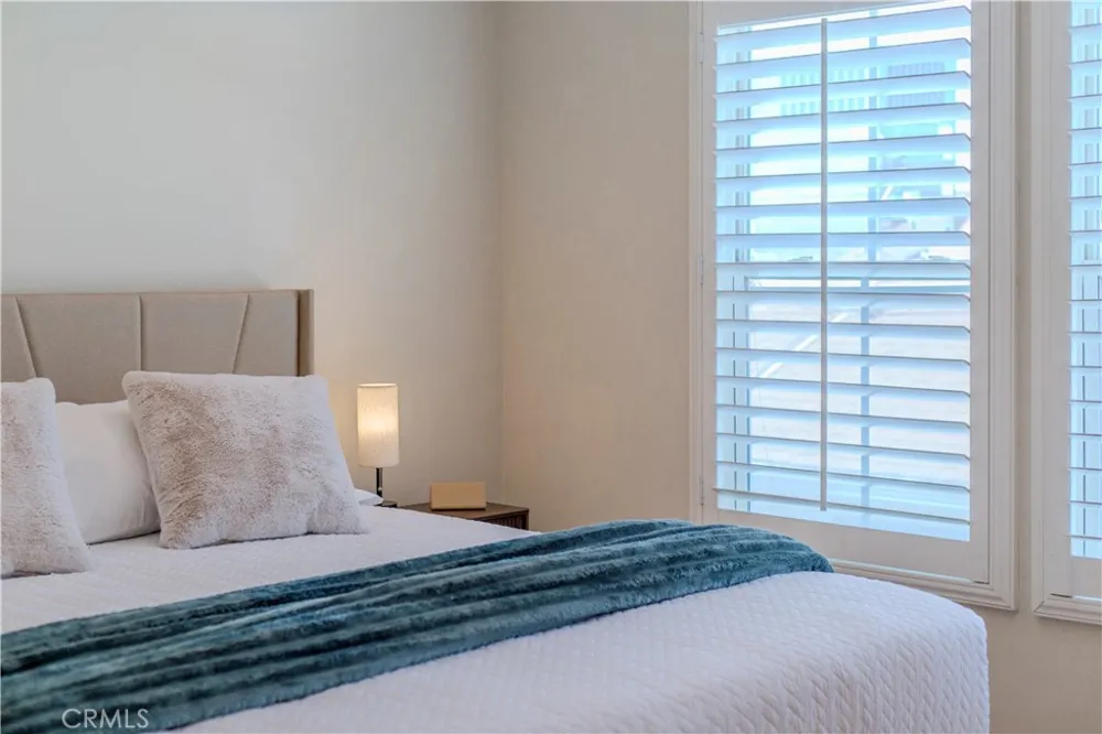 10623 Moorpark Street #1 Toluca Lake, CA 91602