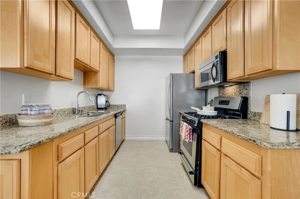 10623 Moorpark Street #1 Toluca Lake, CA 91602