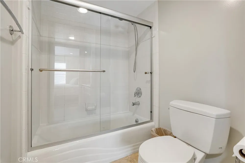 10623 Moorpark Street #1 Toluca Lake, CA 91602