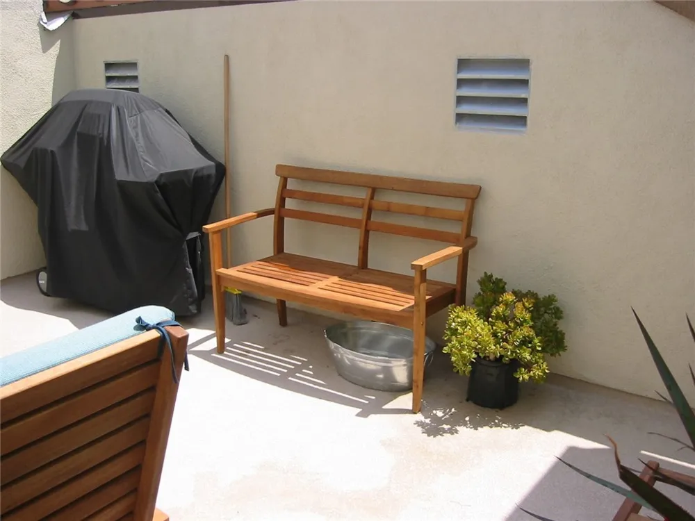 10623 Moorpark Street #1 Toluca Lake, CA 91602