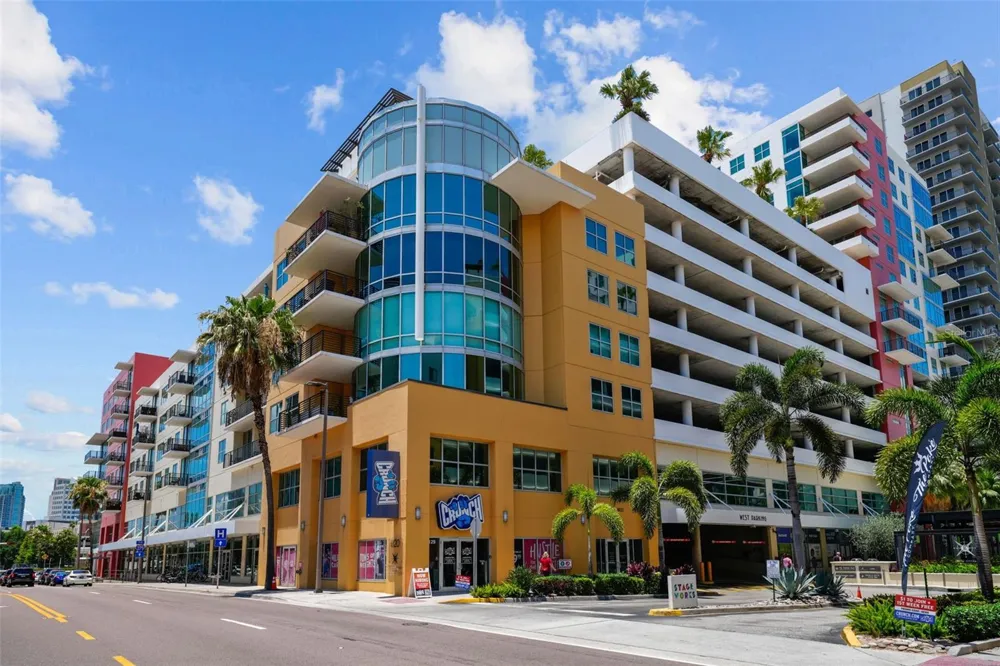 1208 E KENNEDY BOULEVARD #618 Tampa, FL 33602