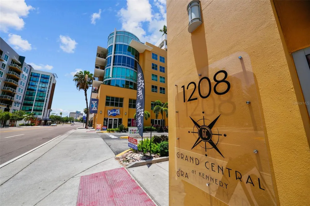 1208 E KENNEDY BOULEVARD #618 Tampa, FL 33602