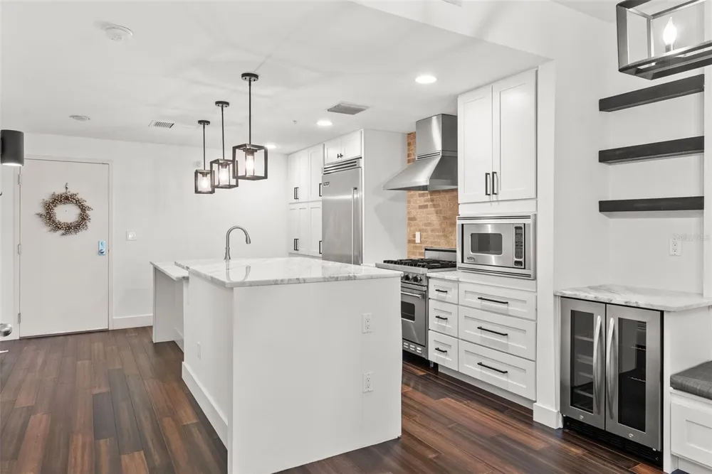 1208 E KENNEDY BOULEVARD #618 Tampa, FL 33602