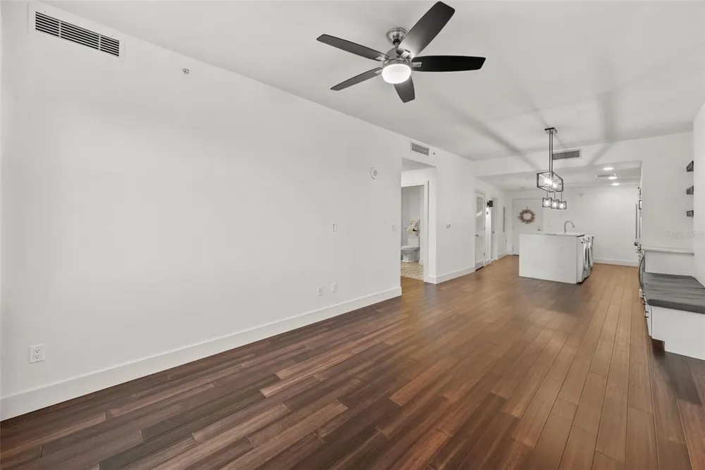 1208 E KENNEDY BOULEVARD #618 Tampa, FL 33602
