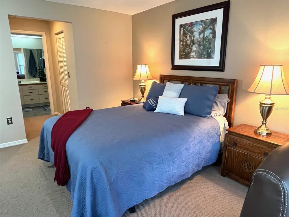 6713 STONE RIVER RD #203 Bradenton, FL 34203