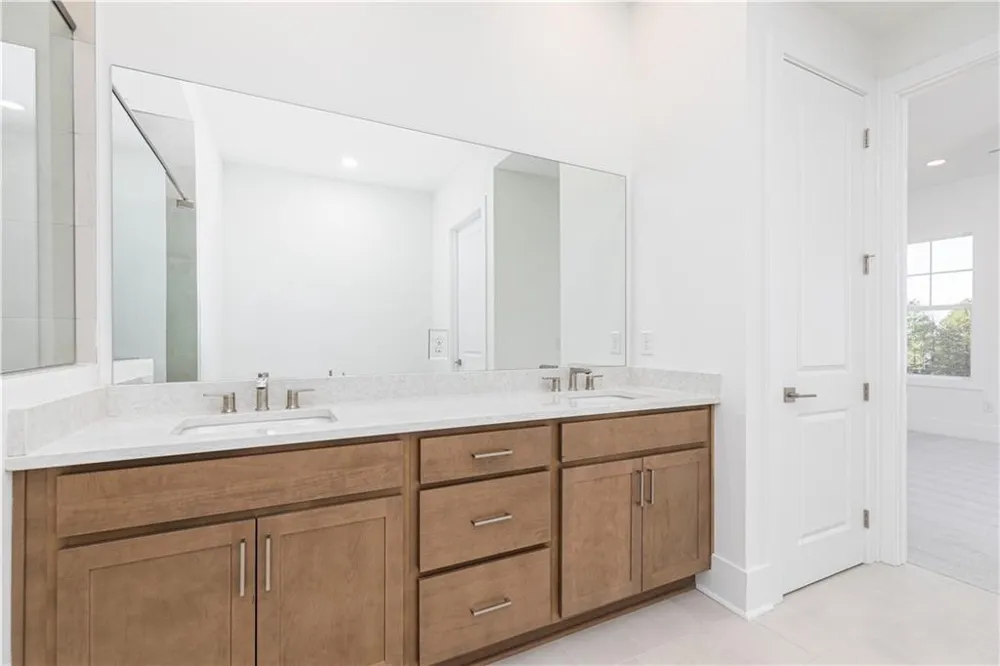 2244 Crestview Drive #35 Brookhaven, GA 30319