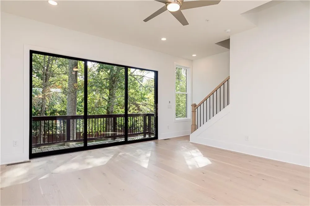 2244 Crestview Drive #35 Brookhaven, GA 30319