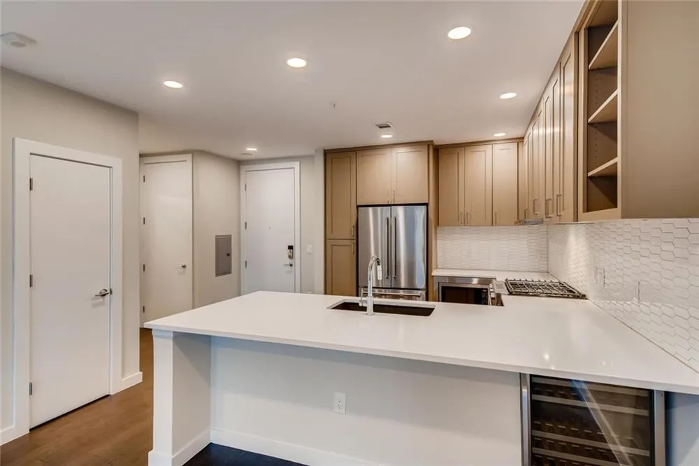 900 S 1st Street #310