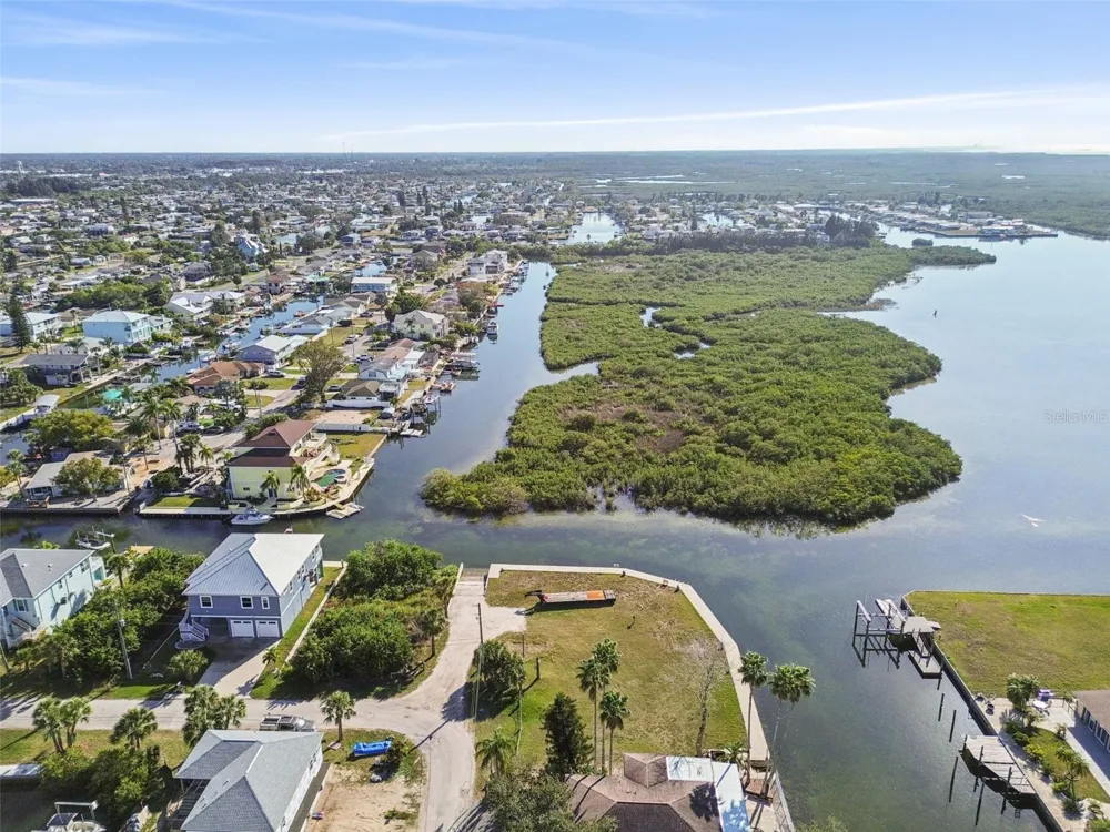 6374 BOATYARD DRIVE Hudson, FL 34667