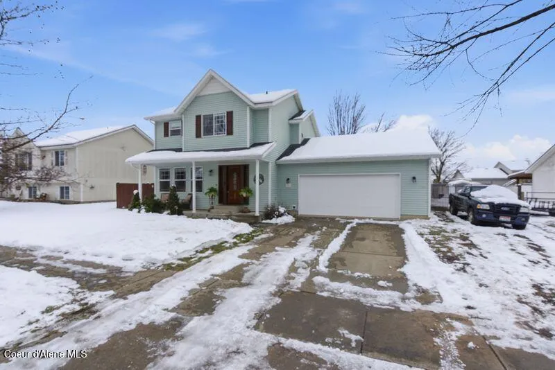 7370 w macaw Lane Rathdrum, ID 83858
