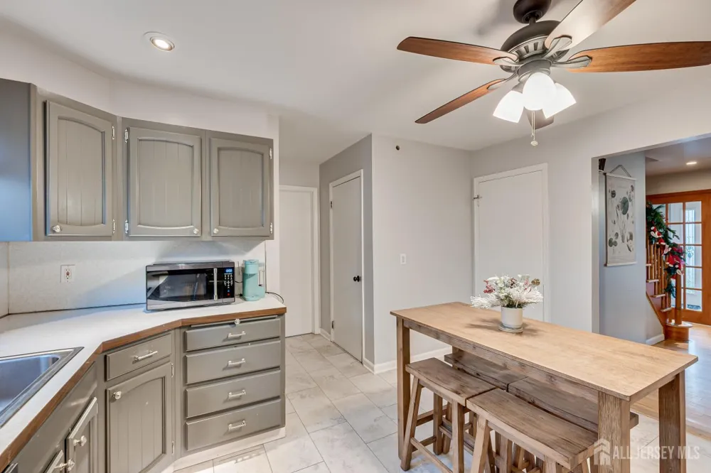 228 Oneida Place North Plainfield, NJ 07060