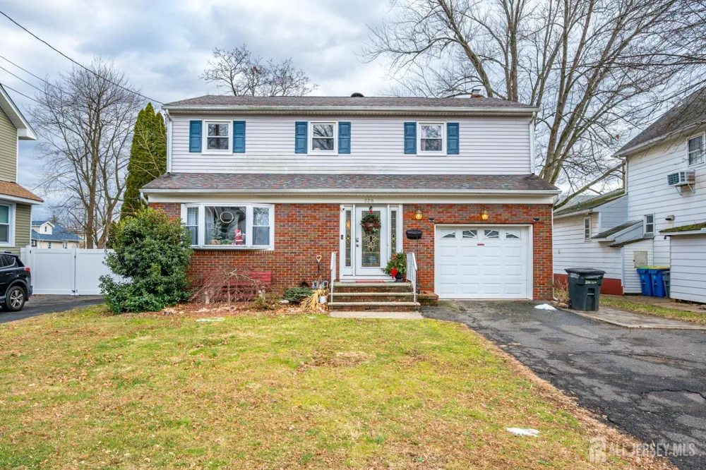 228 Oneida Place North Plainfield, NJ 07060