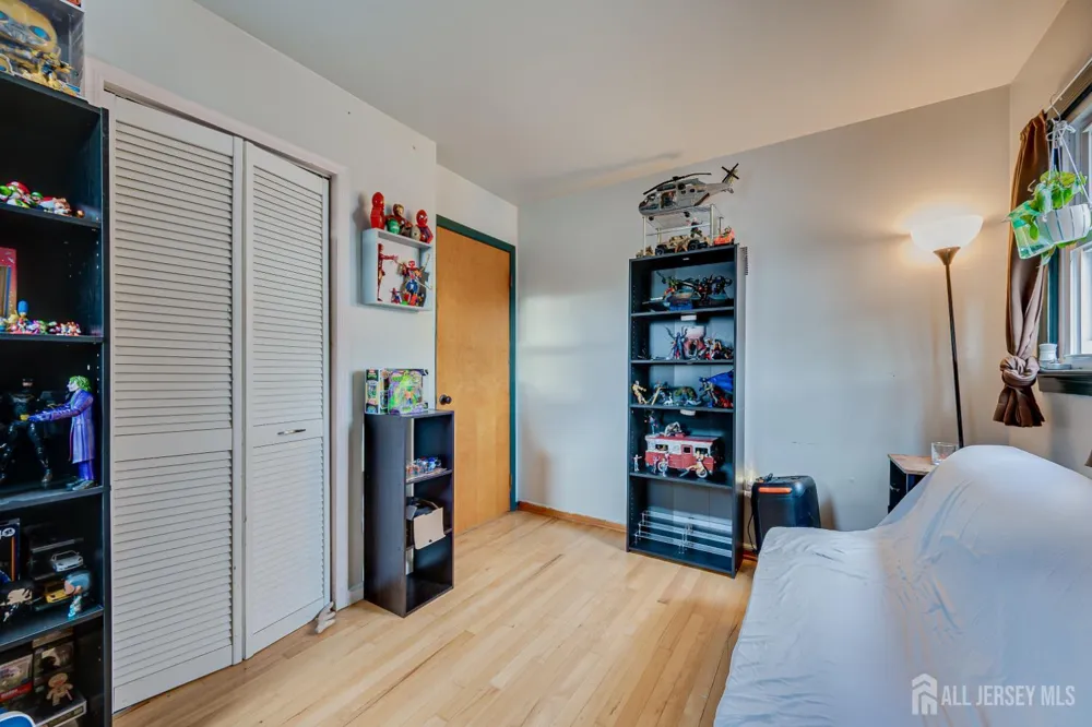 228 Oneida Place North Plainfield, NJ 07060