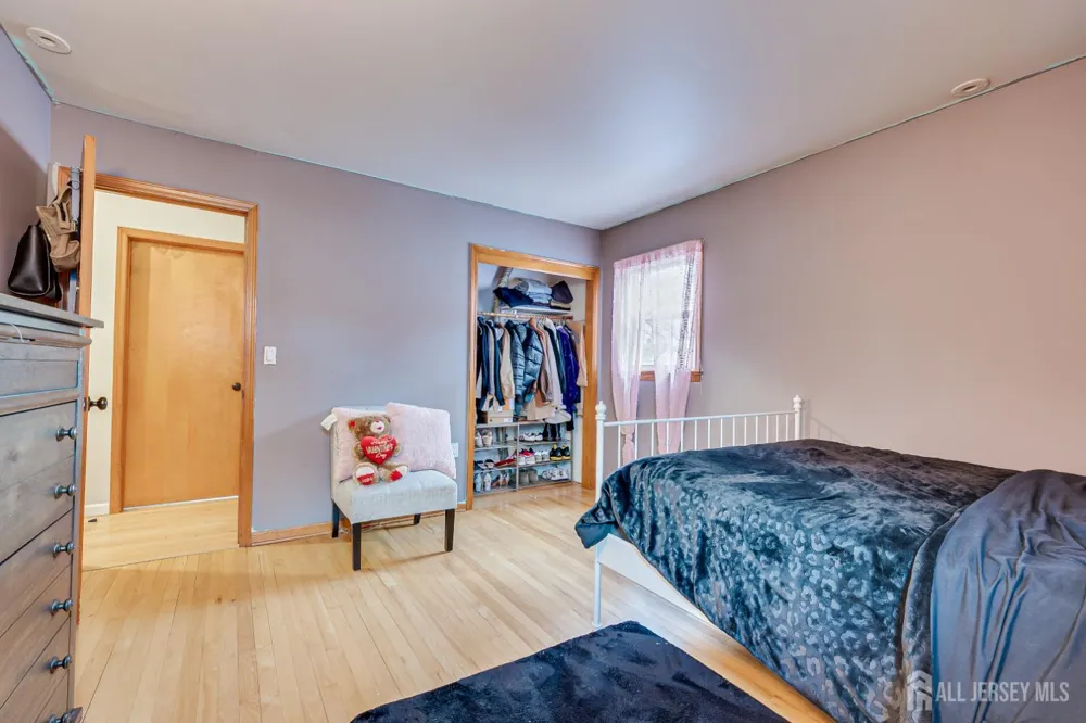 228 Oneida Place North Plainfield, NJ 07060
