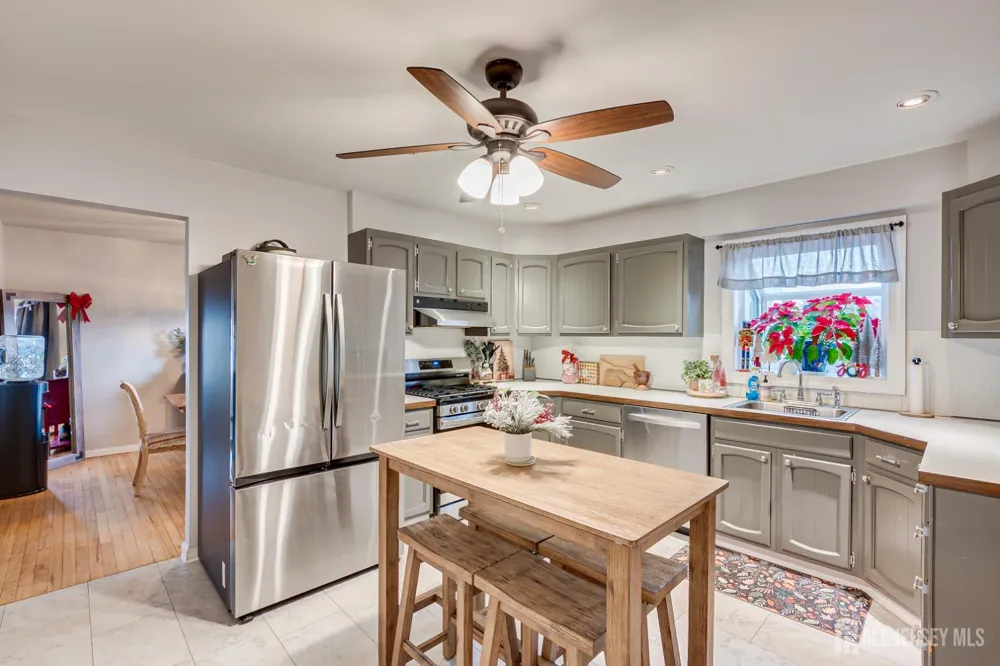 228 Oneida Place North Plainfield, NJ 07060