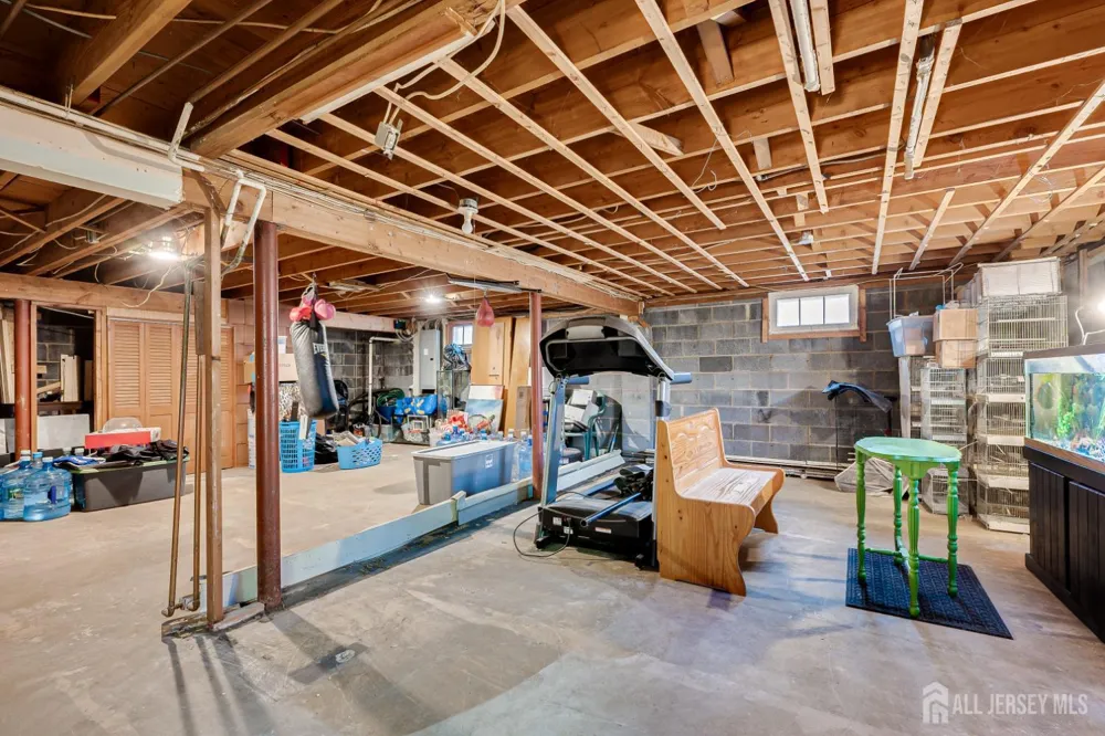 228 Oneida Place North Plainfield, NJ 07060