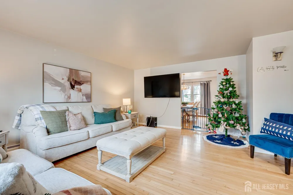 228 Oneida Place North Plainfield, NJ 07060