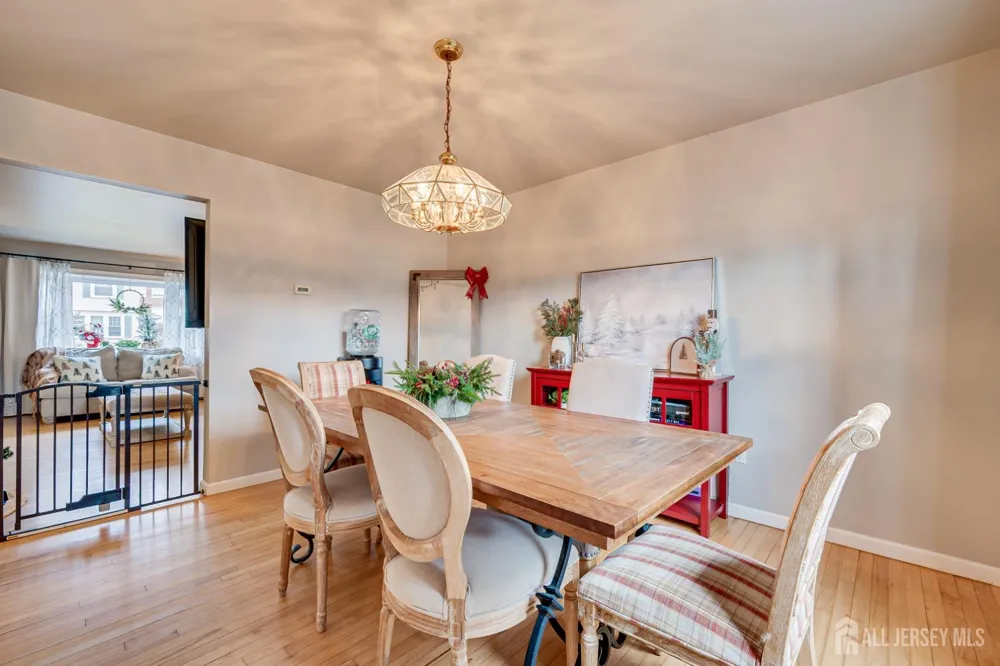 228 Oneida Place North Plainfield, NJ 07060