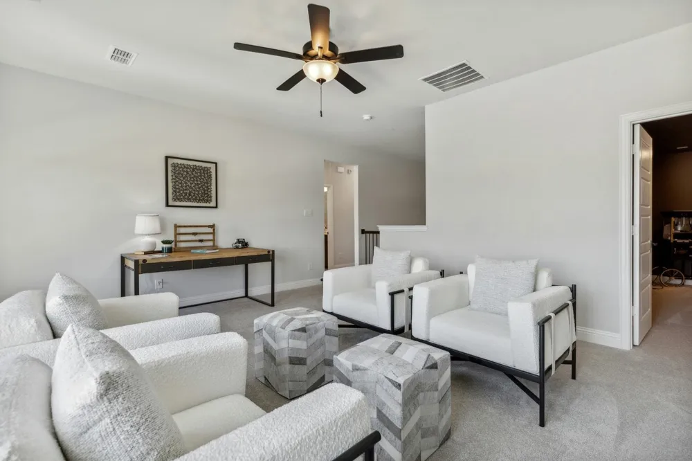 931 Richard Pittmon Drive DeSoto, TX 75115