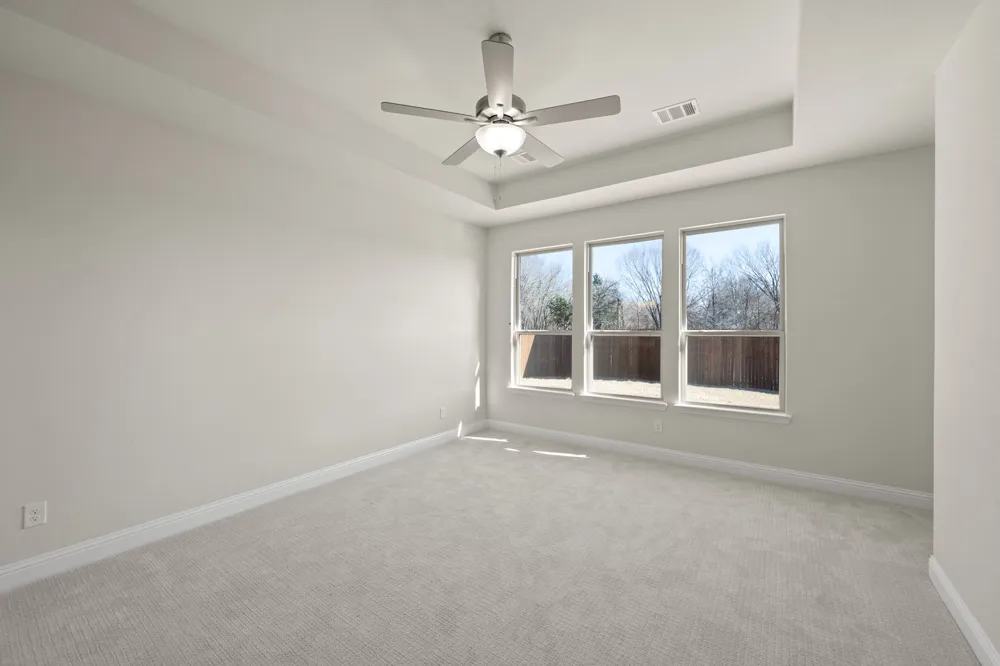 931 Richard Pittmon Drive DeSoto, TX 75115