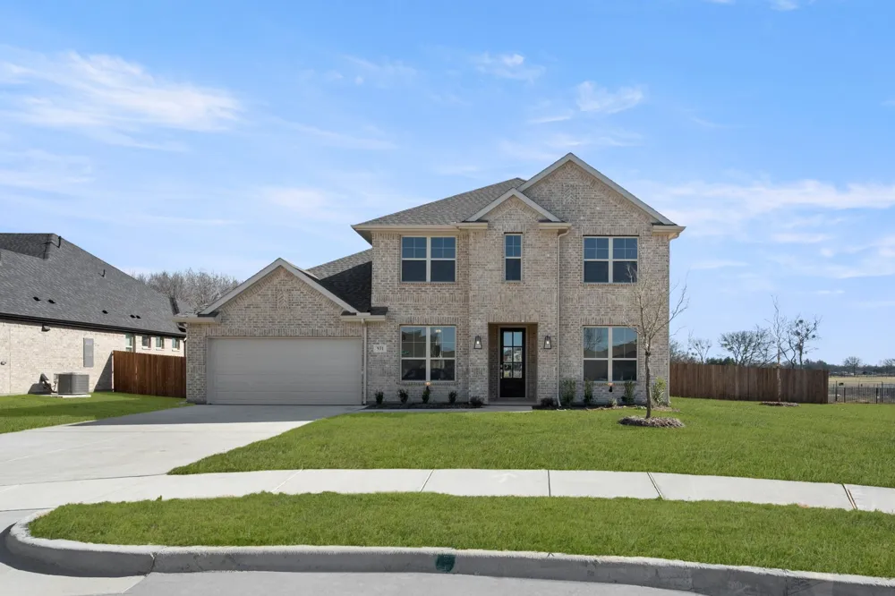931 Richard Pittmon Drive DeSoto, TX 75115