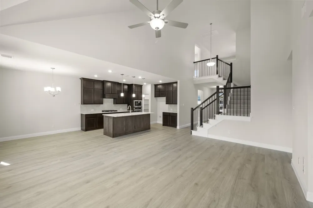 931 Richard Pittmon Drive DeSoto, TX 75115