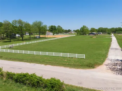 13016 County Road 1557