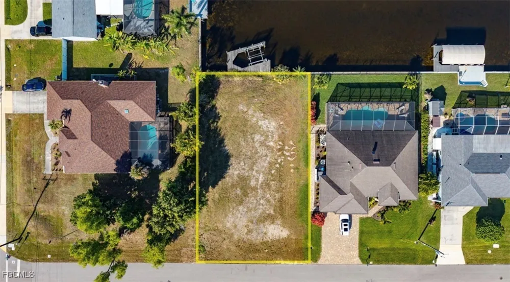 SE 35th Terrace Cape Coral, FL 33904