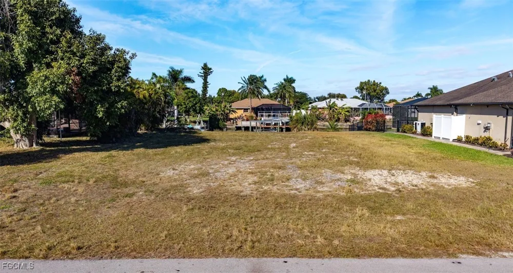 SE 35th Terrace Cape Coral, FL 33904
