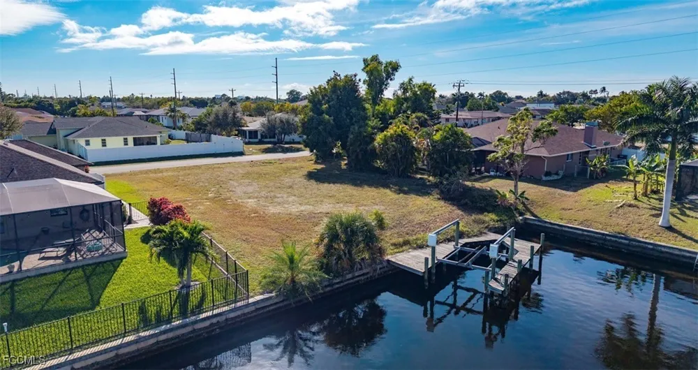 SE 35th Terrace Cape Coral, FL 33904