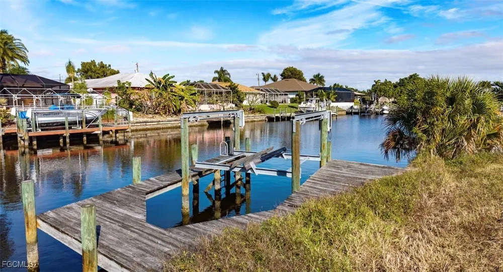 SE 35th Terrace Cape Coral, FL 33904