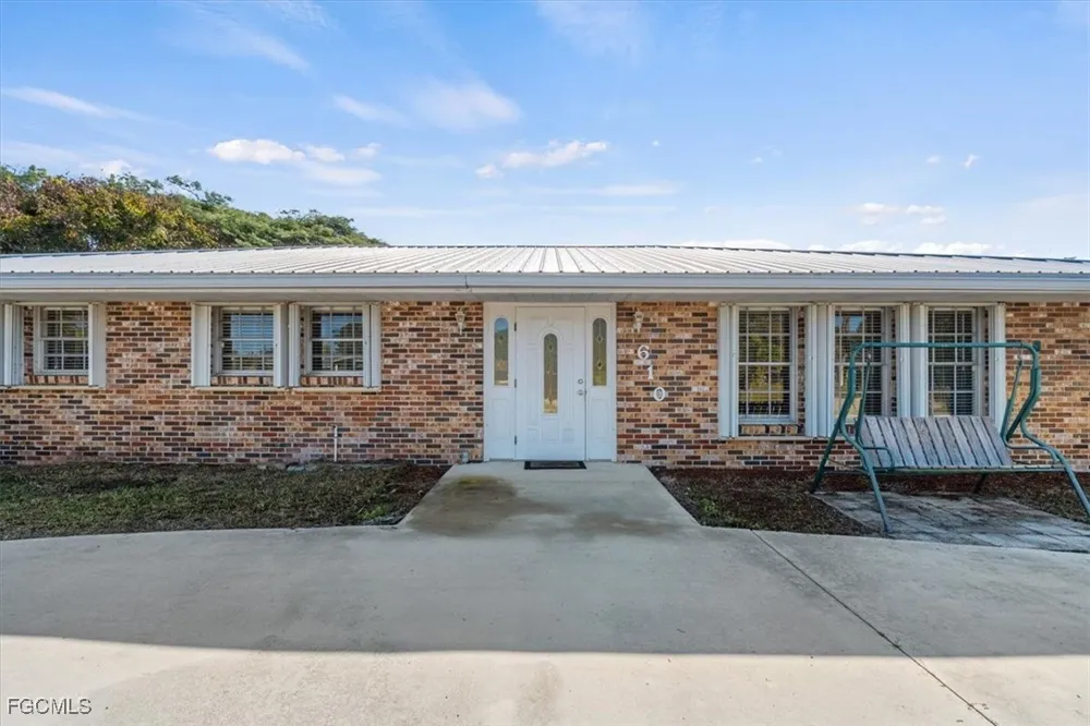 E Avenida Del Rio Clewiston, FL 33440