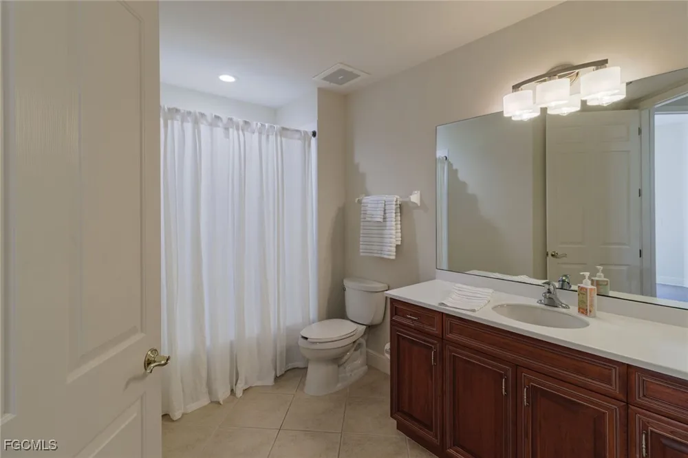 Tarpon Gardens Circle #102 Cape Coral, FL 33914