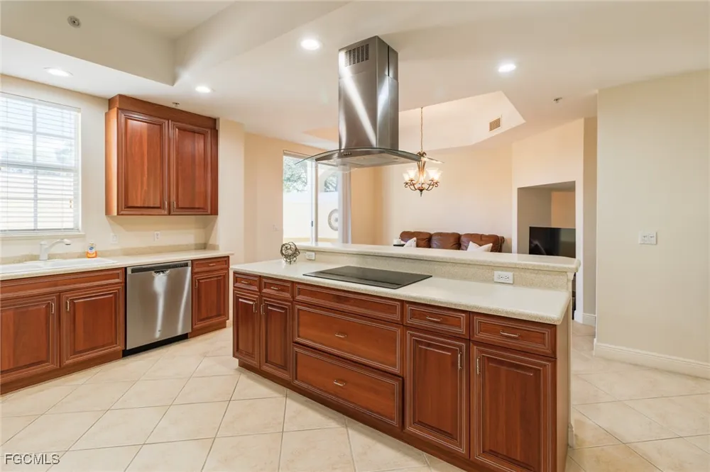 Tarpon Gardens Circle #102 Cape Coral, FL 33914